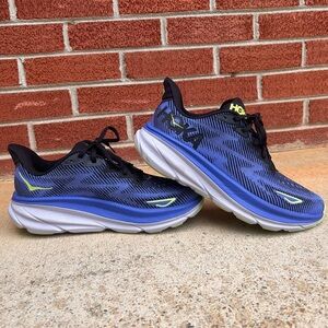 Women’s size 8 HOKA Clifton 9 Women's shoes